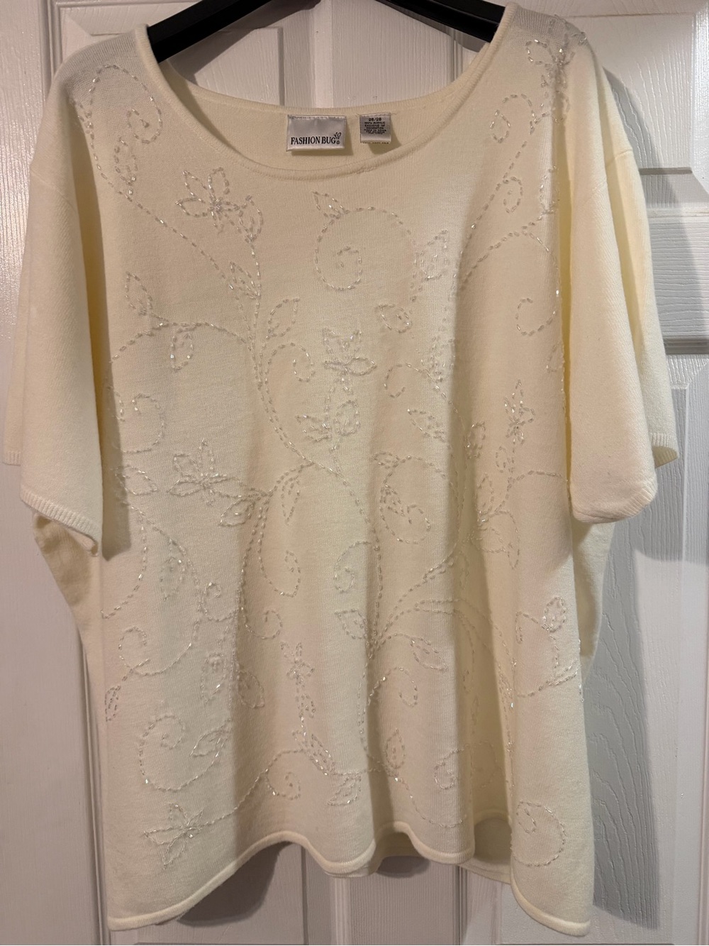 Fashion Bug Cream Short-Sleeve Top with Beaded Floral Swirl